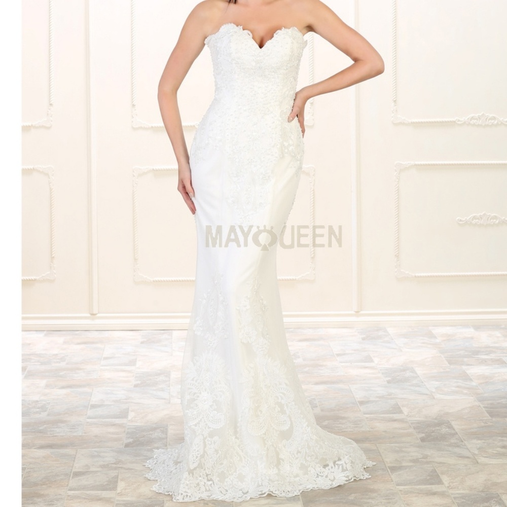 Fitted wedding gown, evening formal bridal dress - Picture 4 of 7